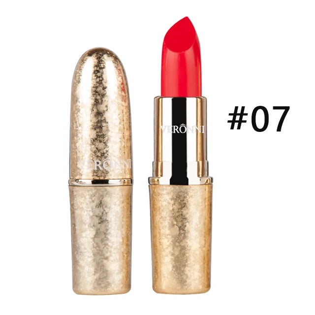 Long-Lasting Moisturizing Lipstick