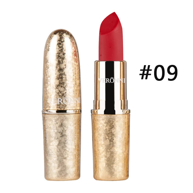 Long-Lasting Moisturizing Lipstick