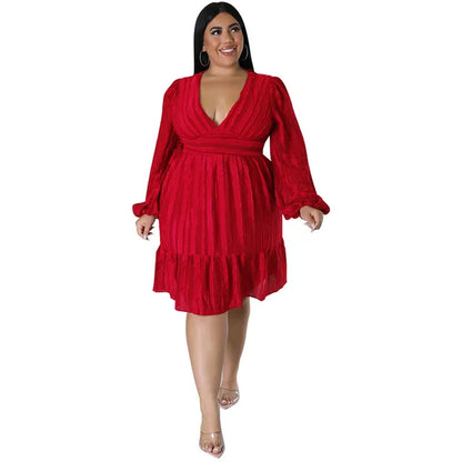 Plus Size Casual Sweet Loose Long-sleeved V-neck Over-the-knee Dress