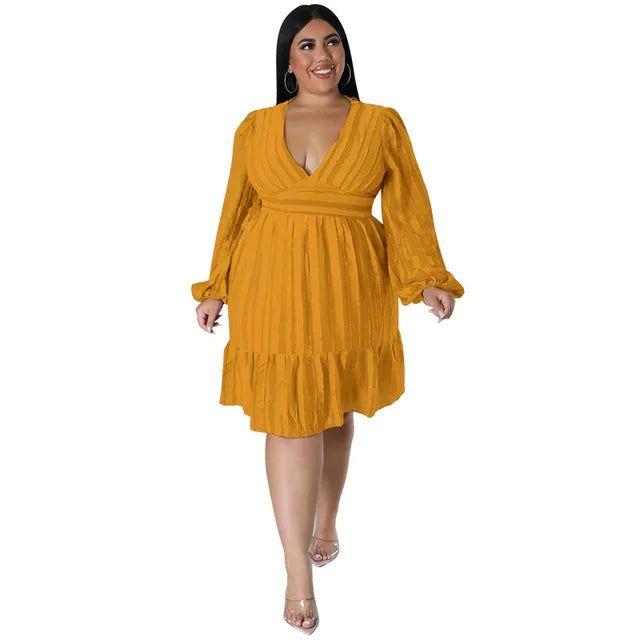 Plus Size Casual Sweet Loose Long-sleeved V-neck Over-the-knee Dress